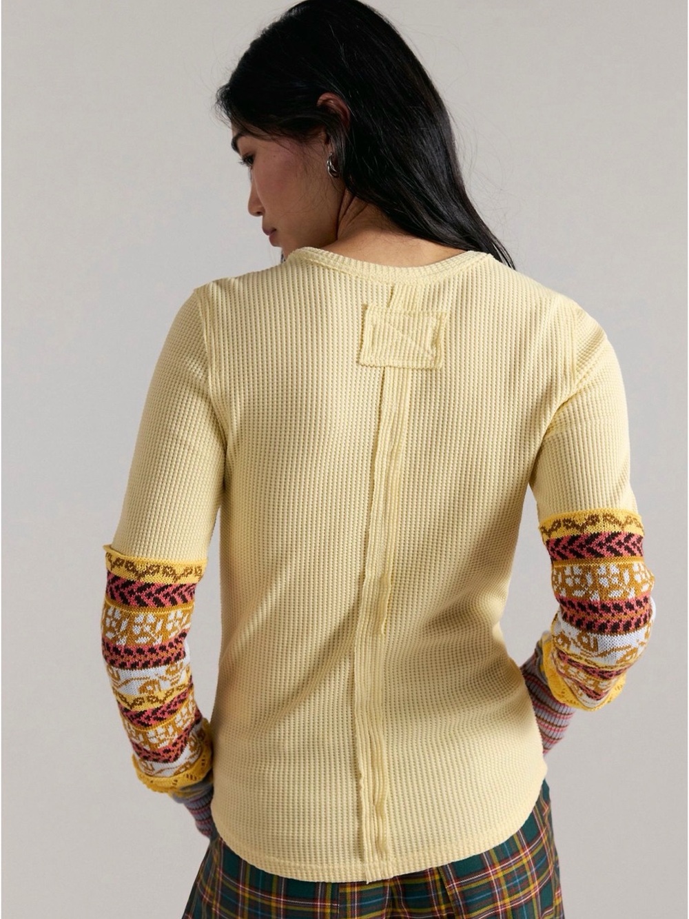 We The Free All In Cuff Long Sleeve Thermal Top Buttercream Yellow NWT - Picture 4 of 4